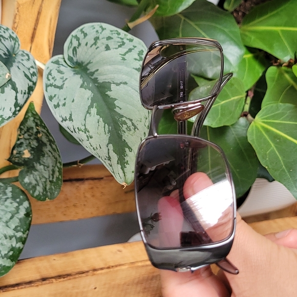 Authentic Gucci sunglasses - Picture 3 of 6